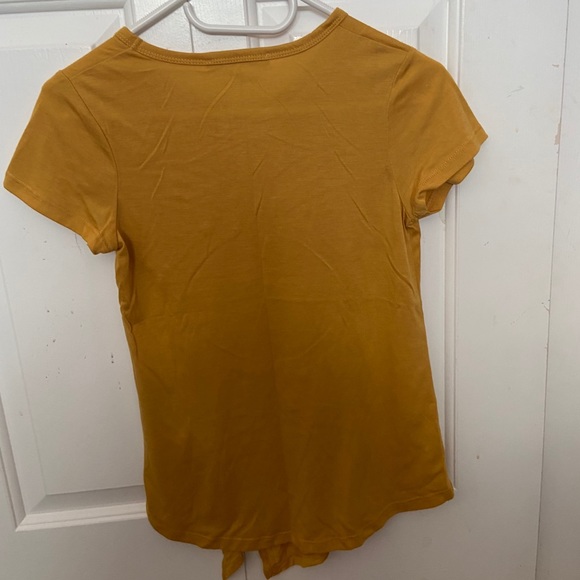Mark and Lou yellow short sleeve shirt - Picture 2 of 2